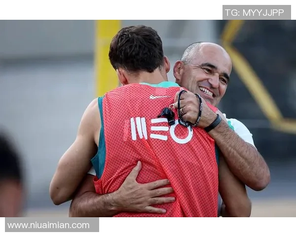 足球球星年会费收入揭秘 各大顶级球员收入差异与背后影响因素分析